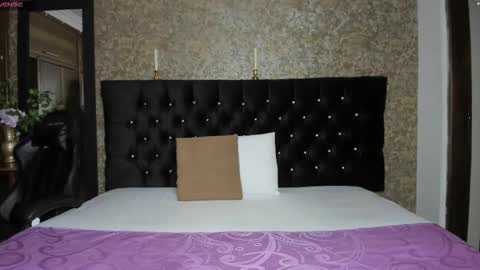 Emma online show from March 11, 1:48 am