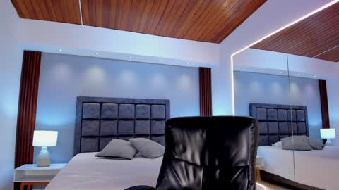 Emma  Everyday From 0530 to 1430 Col Time online show from December 21, 5:40 pm