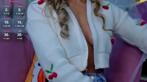 Snapshot of emmacortez chatting on October 23, 12:28 pm emma cortez online show from October 23, 12:28 pm