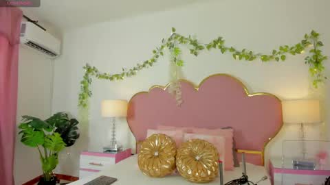 Welcome Im yosein  Your love is my passion activate it with your tips and enjoy with me online show from September 25, 8:49 pm