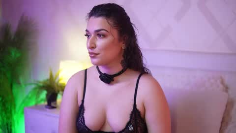  Emma  online show from April 1, 7:33 pm