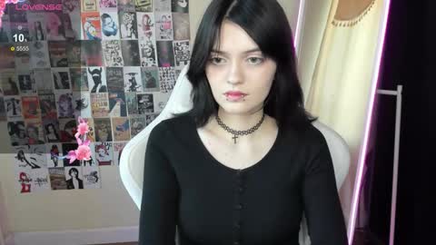 Emma online show from November 14, 7:32 am