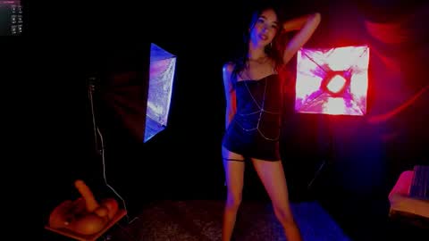 Emma Duque online show from December 15, 4:52 am