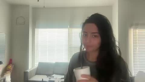 emmag775 online show from March 25, 9:32 pm