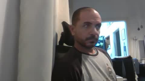 Ariel online show from January 17, 6:39 pm