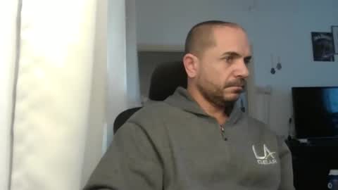 Ariel online show from February 18, 5:40 am