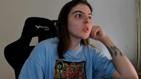 Emma online show from March 4, 7:43 pm