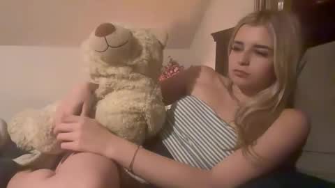 EmmaAngel online show from November 5, 10:12 pm