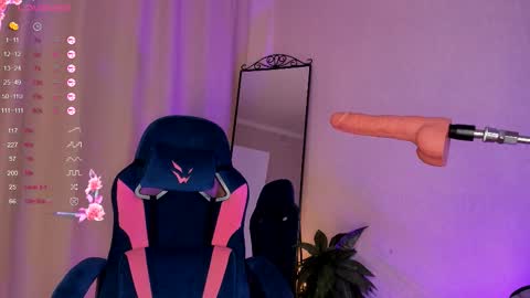 Emmi online show from October 5, 2:35 pm