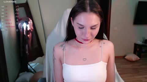 Emily online show from April 9, 5:18 pm