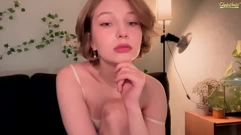 Emily online show from April 8, 3:15 pm