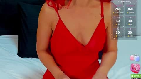 Snapshot of emmie_moll chatting on October 24, 7:31 am Emmie Moll online show from October 24, 7:31 am