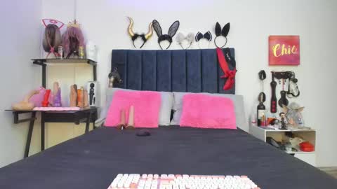          online show from September 13, 3:14 pm