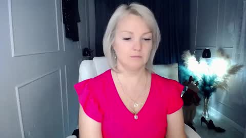 emmmam online show from December 20, 12:45 pm