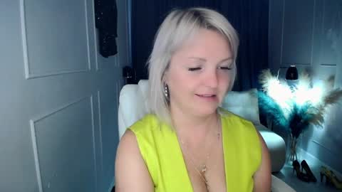 emmmam online show from April 2, 1:51 pm