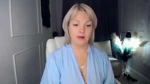 emmmam online show from October 10, 1:17 pm