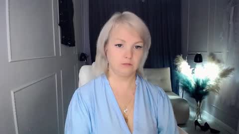 emmmam online show from October 25, 6:13 am