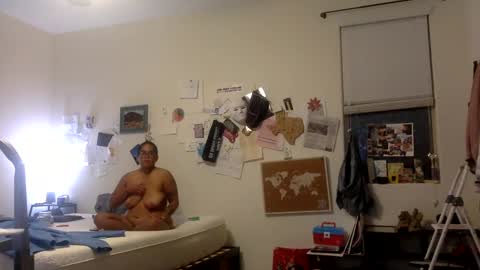 Emms online show from February 20, 4:50 am