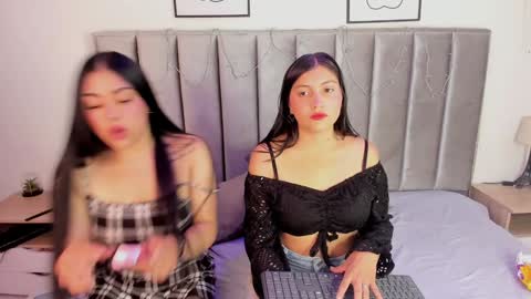 Snapshot of emmy_turnner chatting on January 18, 12:36 pm Emily Laila online show from January 18, 12:36 pm