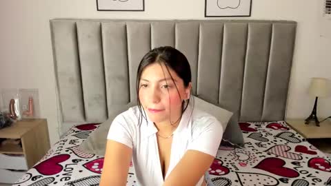 Snapshot of emmy_turnner chatting on March 10, 12:17 pm Emily Laila online show from March 10, 12:17 pm