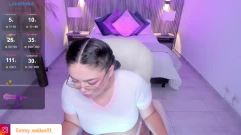 Emmy Walker online show from October 6, 11:06 am