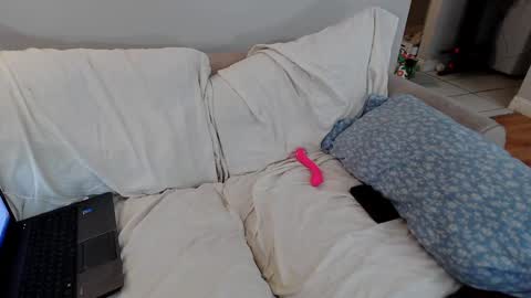 EmoDream1998 online show from February 7, 3:52 pm