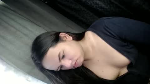 empressrheo online show from February 16, 3:26 am