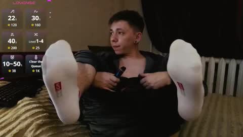 emveeboy96 online show from January 12, 9:44 pm