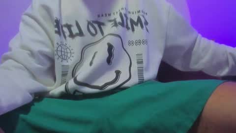 Snapshot of emy_colee chatting on March 1, 11:39 am Emy online show from March 1, 11:39 am