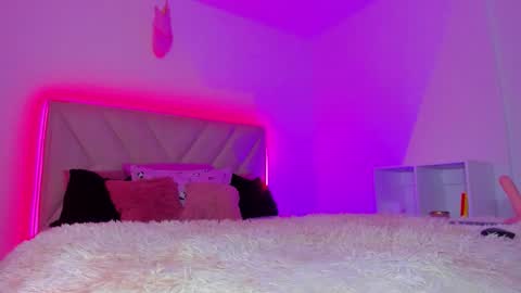 Snapshot of emy_colee chatting on October 30, 2:45 am Emy online show from October 30, 2:45 am