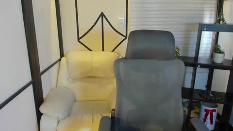 Emy Silver online show from February 7, 4:35 pm