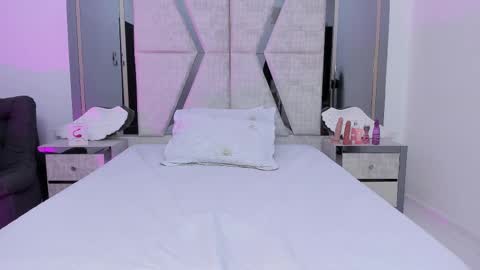 Emy Silver online show from February 21, 2:48 pm