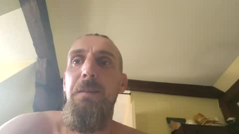 enchiendechattes online show from August 9, 10:53 am