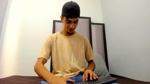 endrick_23 online show from April 14, 3:32 am