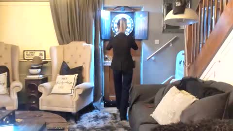 englishcouple81 online show from February 15, 9:24 pm