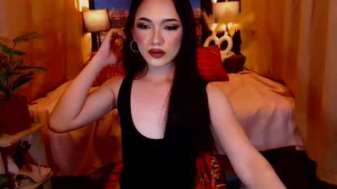 enticingkendra online show from May 20, 7:09 pm