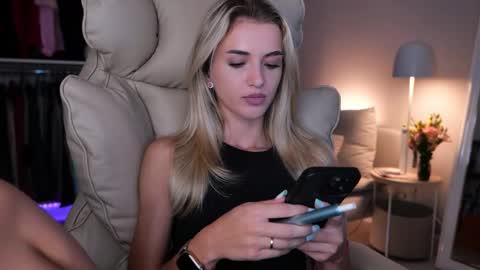 entya online show from September 10, 5:41 am