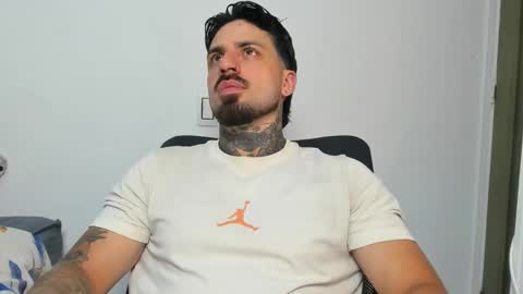 Enzo Aren online show from October 29, 11:49 pm