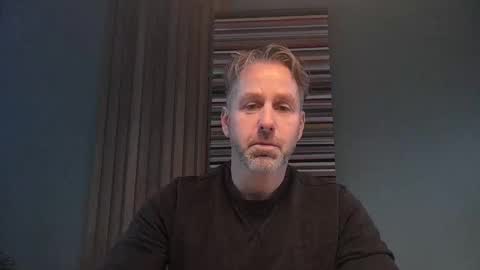 Enzos Massive Cock online show from November 19, 8:02 am