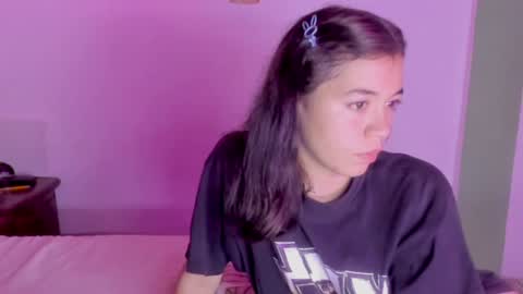 Snapshot of erea_77 chatting on January 13, 2:39 am Erea online show from January 13, 2:39 am