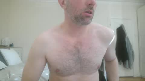 Snapshot of eric334418 chatting on March 5, 12:44 pm eric334418 online show from March 5, 12:44 pm