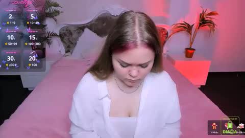 Snapshot of erica_love_ chatting on October 5, 6:00 am erica_love_ online show from October 5, 6:00 am