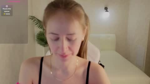 erica_mckenzie online show from February 10, 2:58 am