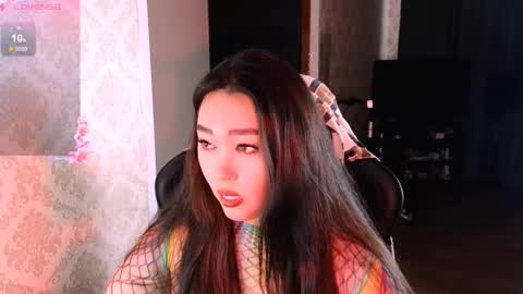 Erica Wayne online show from December 19, 7:48 am