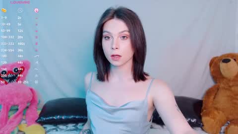 Erica online show from February 22, 3:14 pm