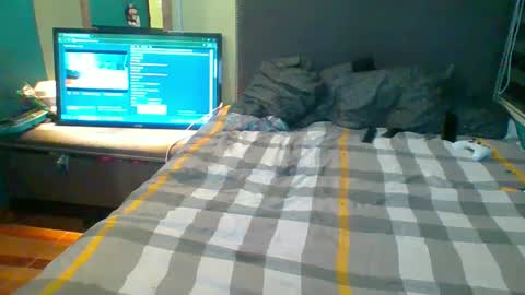 ericareh online show from September 17, 5:11 am