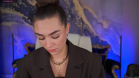 Erica online show from October 2, 7:07 am