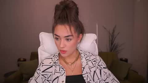 Erica online show from September 20, 1:25 pm