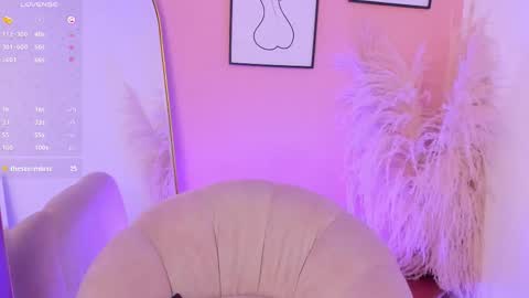 Erika Mendez online show from October 4, 8:39 pm