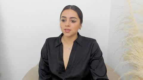 Erika Mendez online show from December 23, 8:25 pm